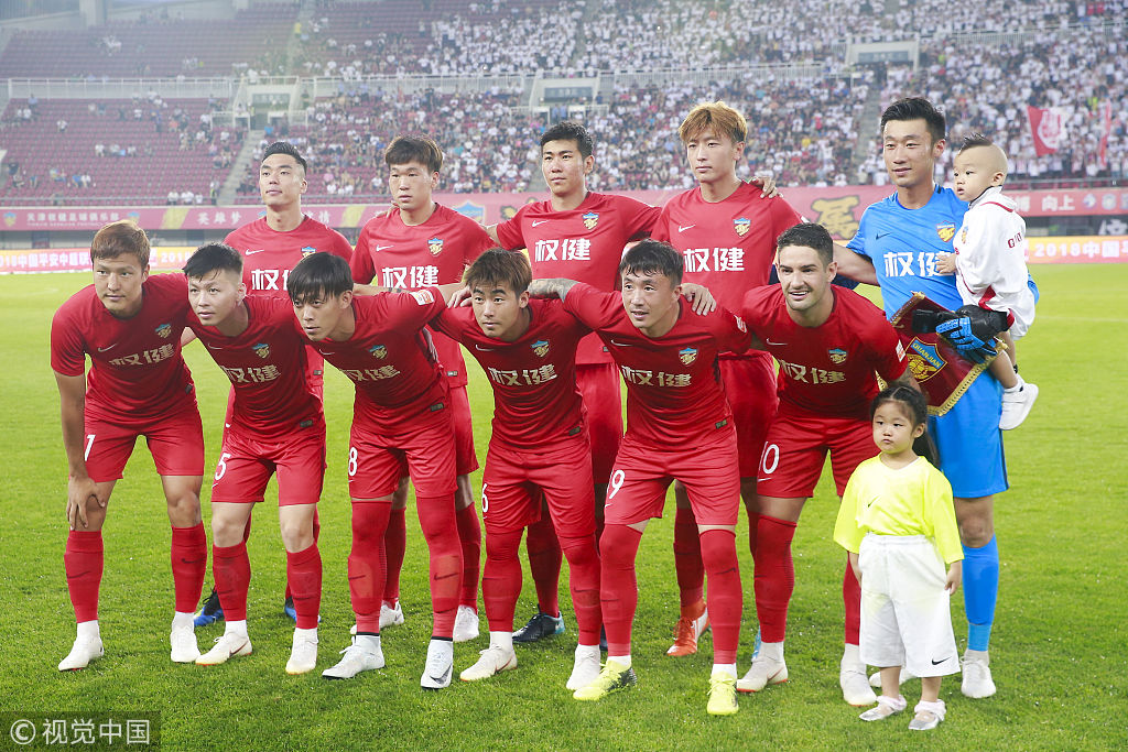Ruler伊泽瑞尔闪转腾挪收割 Yagao斯莫德完成斩杀 JDG赢首局